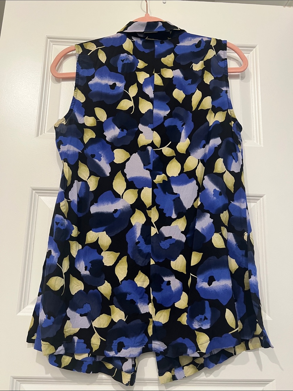 Ann Taylor Silk Blue and Yellow Floral Button-Front Sleeveless Blouse - Picture 8 of 11